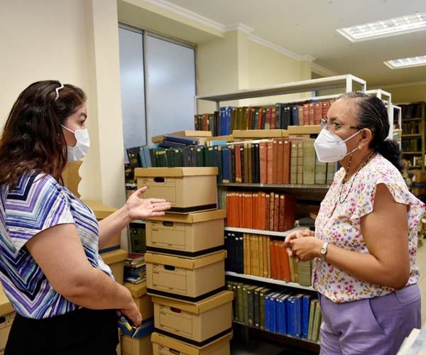 La UBE se encuentra cooperando con el fortalecimiento de la biblioteca del INSPI