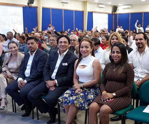 Maestros de la UBE recibieron homenaje