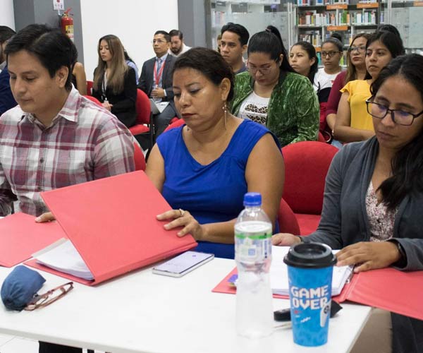 Estudiantes de la carrera Auditoría y Control de Gestión culminan la materia de Proyecto d