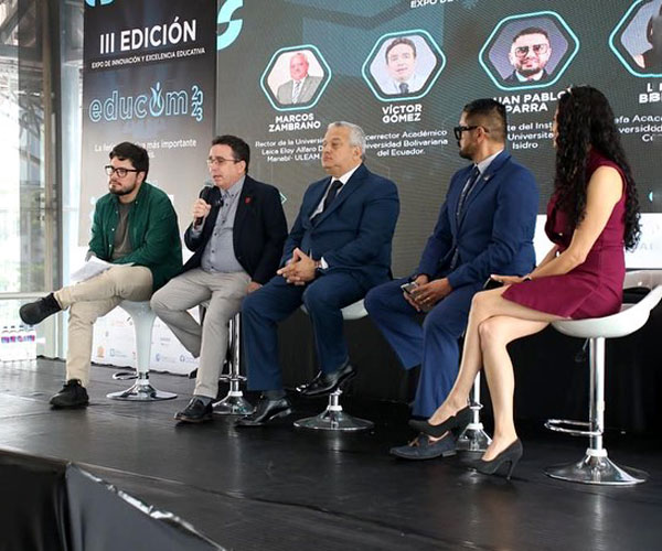 Directivos de la Universidad para todos fueron protagonistas en Educom