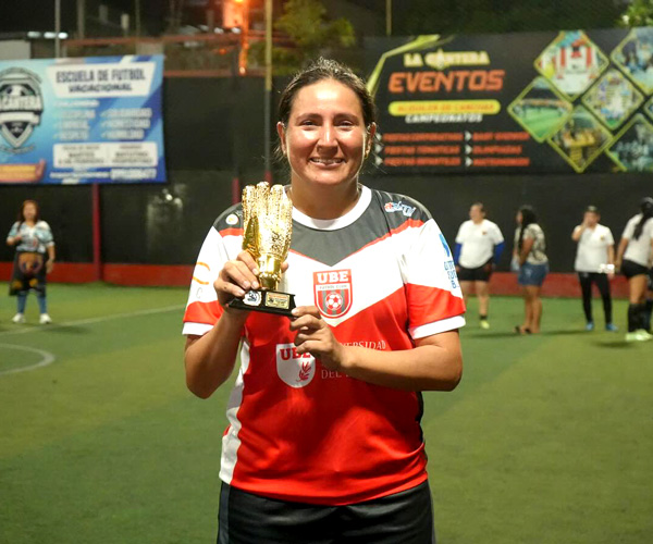 Equipo femenino de UBE FC logra el vicecampeonato