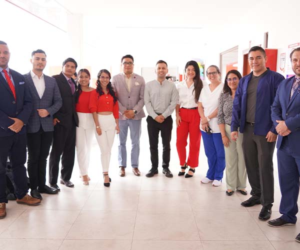 Inicia el I Fórum Científico Estudiantil en la Universidad Bolivariana del Ecuador. 