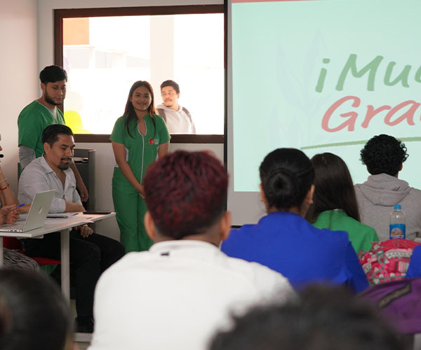 Inicia el I Fórum Científico Estudiantil en la Universidad Bolivariana del Ecuador. 