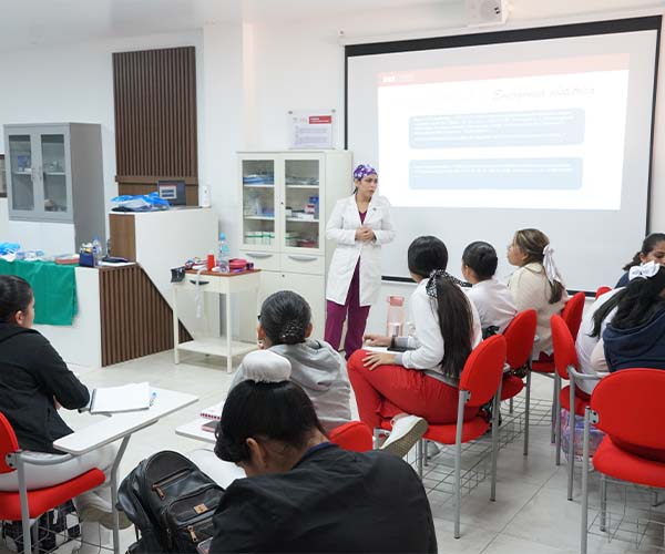 	Inician los Talleres Precongreso para estudiantes de Enfermería de la UBE en el II Congre