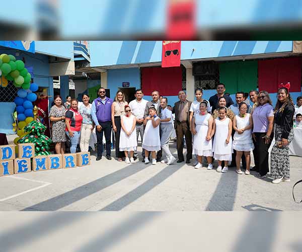 La Universidad para todos participa en evento por el Día Internacional de las Personas con Discapacidad.