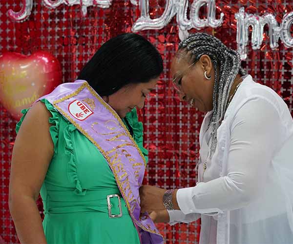 ¡Celebramos con alegría el Día de la Madre en la UBE!