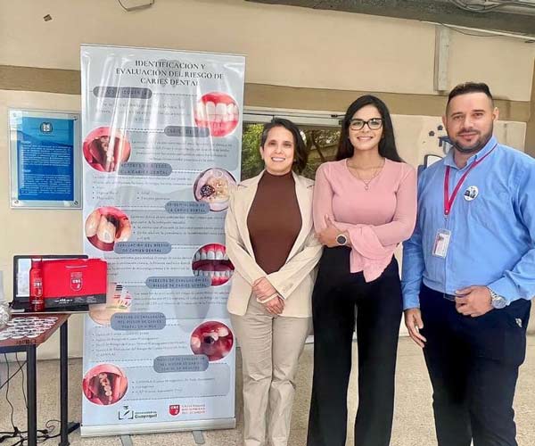 Estudiante de Odontología realiza ponencia de artículo científico Abraham Chaparro
