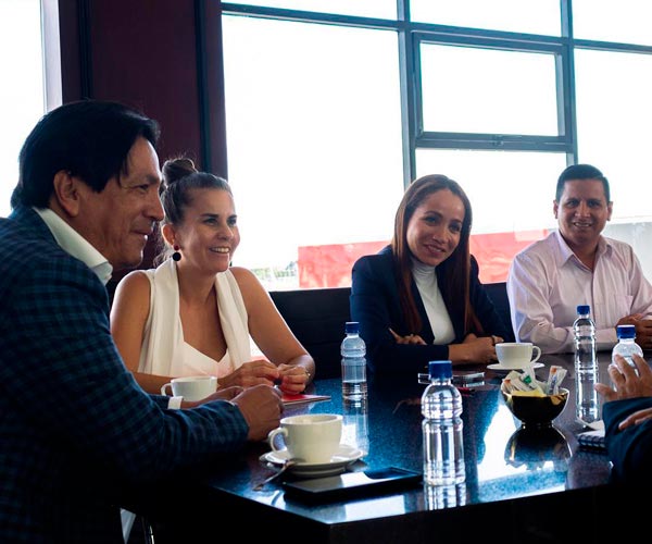 Autoridades de la UBE firman convenio con la CEDALC