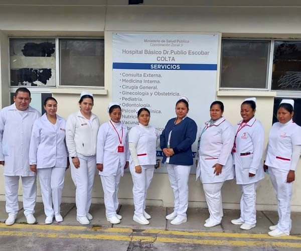Estudiantes de Enfermería cumplieron con su primer día de internado rotativo!