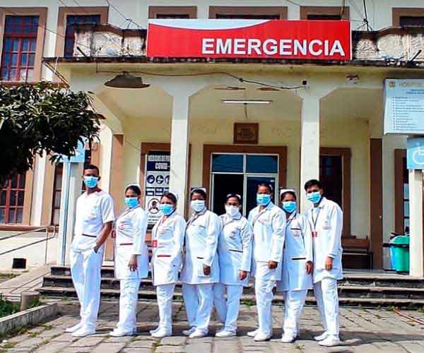 Estudiantes de Enfermería cumplieron con su primer día de internado rotativo!