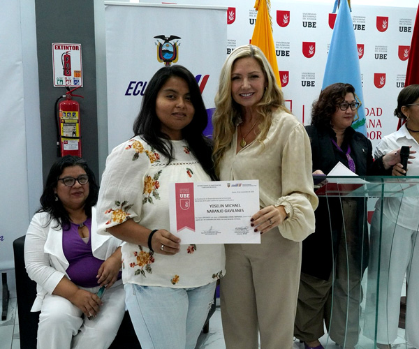 Exitosa jornada de reflexión en la UBE