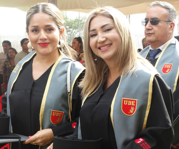 Segunda Ceremonia de Graduación 