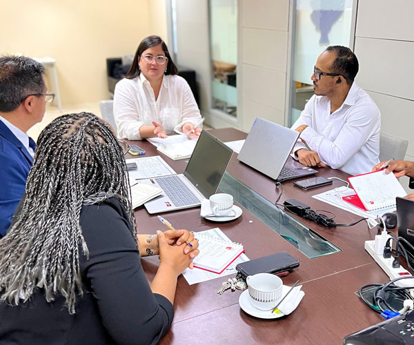 Reunión entre UBE y Ministerio de Educación