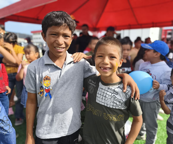 Voces y Sonrisas por la paz