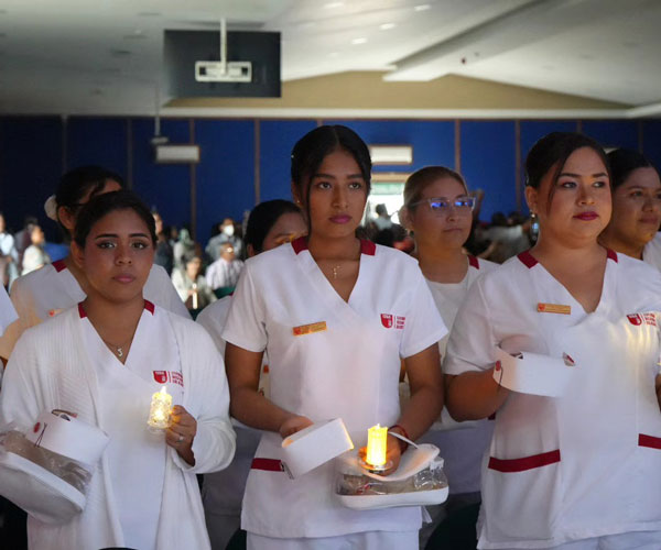 Ceremonia de Imposición de Cofias