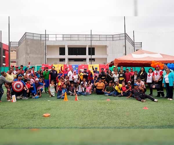 UBE realiza el Festival Voces y Sonrisas por la Paz para fortalecer la comunidad en Durán