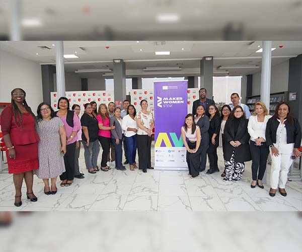 UBE impulsa liderazgo femenino en Durán con el proyecto internacional MakerWomanSTEM