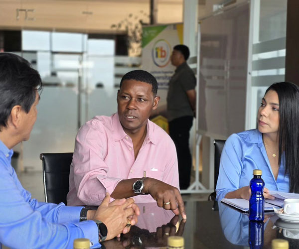 UBE y Agustín Delgado avanzan en la organización campeonato