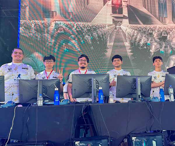 UBE M5ESports dejó una marca imborrable en el Torneo Celerity Budokan 2025