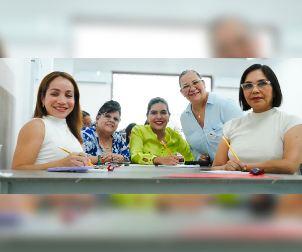 25 mujeres se forman en la UBE como mentoras tecnológicas para impactar a más de 500 participantes en Latinoamérica