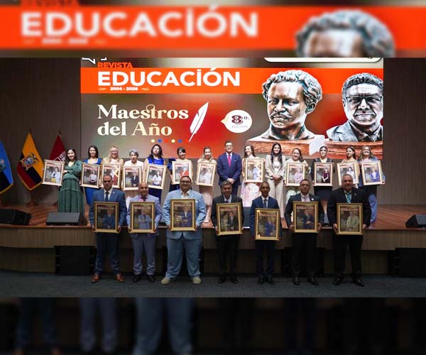 UBE fortalece su prestigio académico con destacados reconocimientos en premio nacional de educación