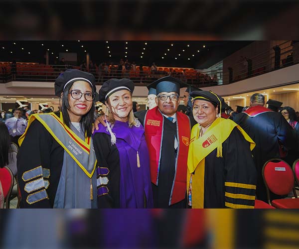 UBE entrega más de 310 nuevos especialistas al país en su séptima jornada de graduación. 