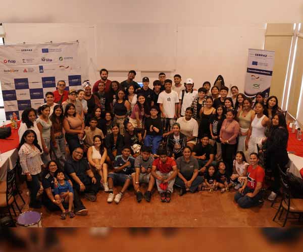 Más de 60 jóvenes fortalecen sus proyectos de impacto social junto a la UBE