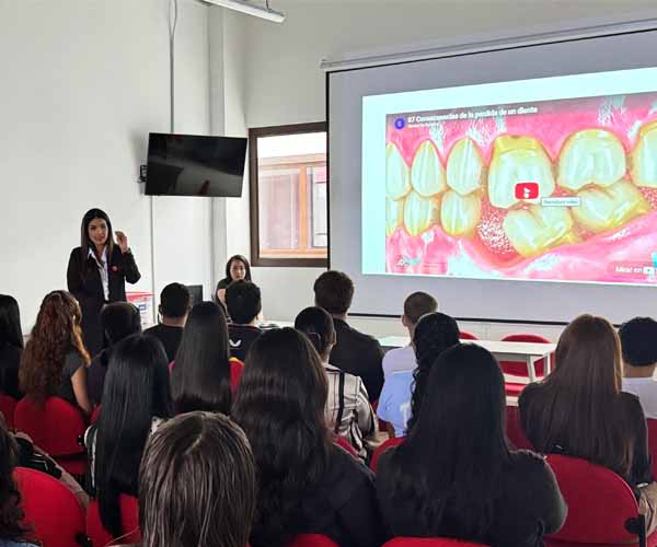 ¡La UBE recibe a sus futuros profesionales de la Odontología!