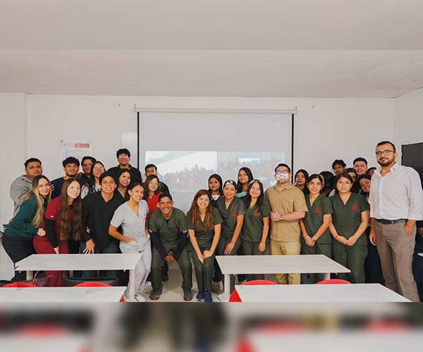 ¡Clases espejo con la Universidad Cooperativa de Colombia fortalecen la formación de nuestros futuros odontólogos!