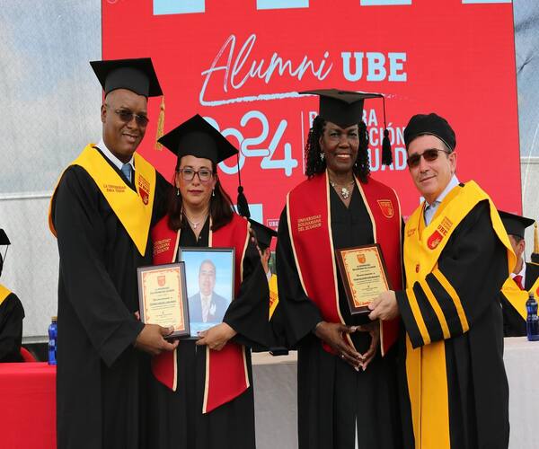 Más de 280 nuevos profesionales graduados cierran con broche de oro la jornada de incorporaciones en UBE.